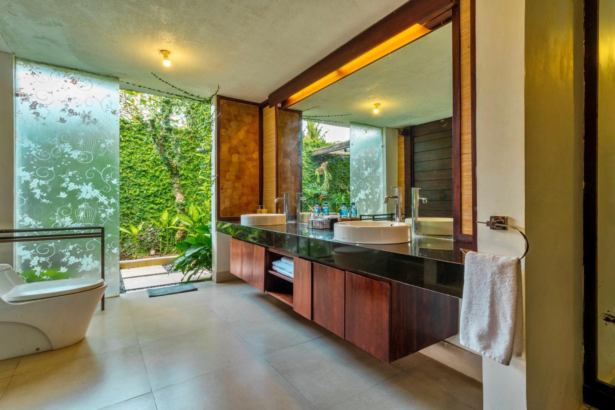 Sri Abi Ratu Villas Sukawati Екстериор снимка