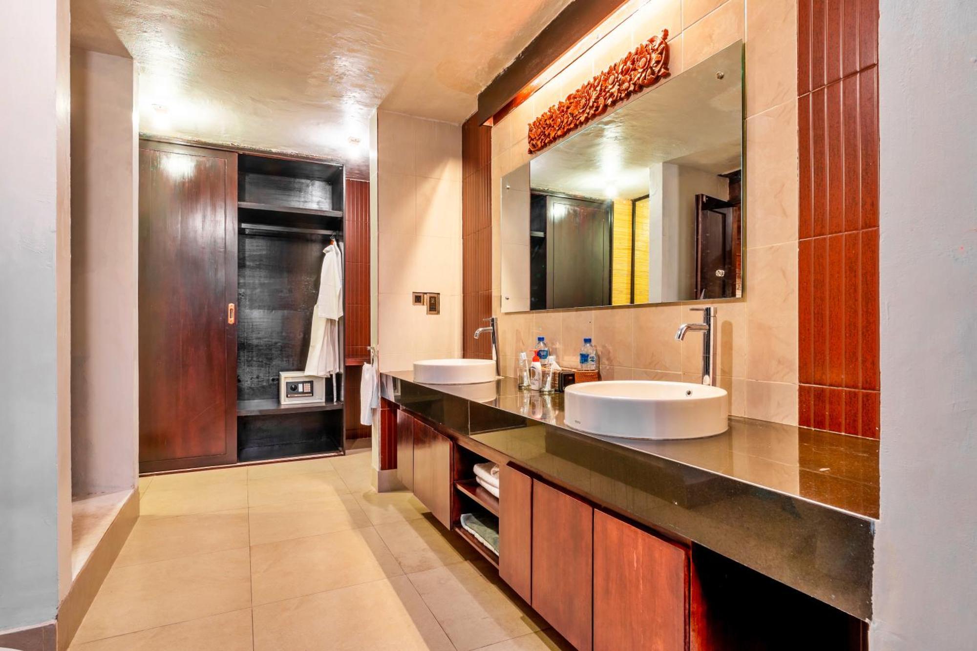 Sri Abi Ratu Villas Sukawati Екстериор снимка
