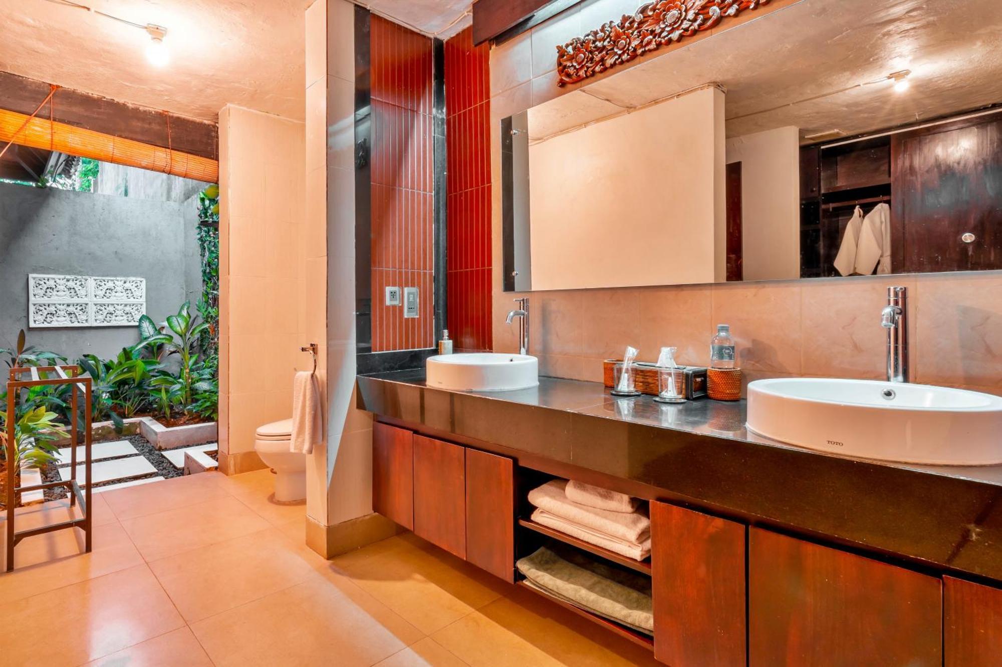 Sri Abi Ratu Villas Sukawati Екстериор снимка