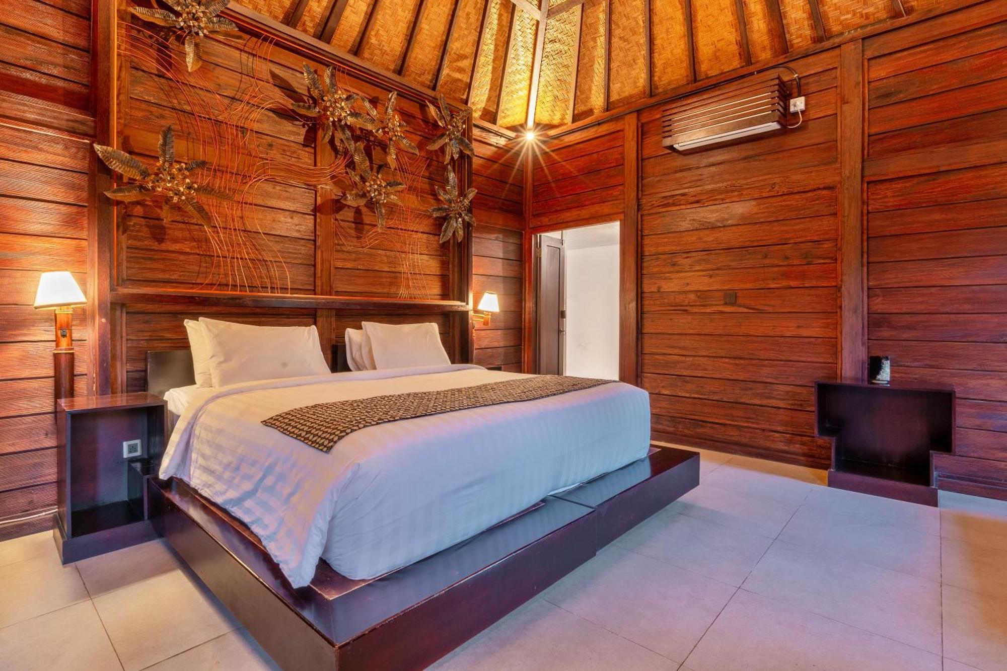 Sri Abi Ratu Villas Sukawati Екстериор снимка