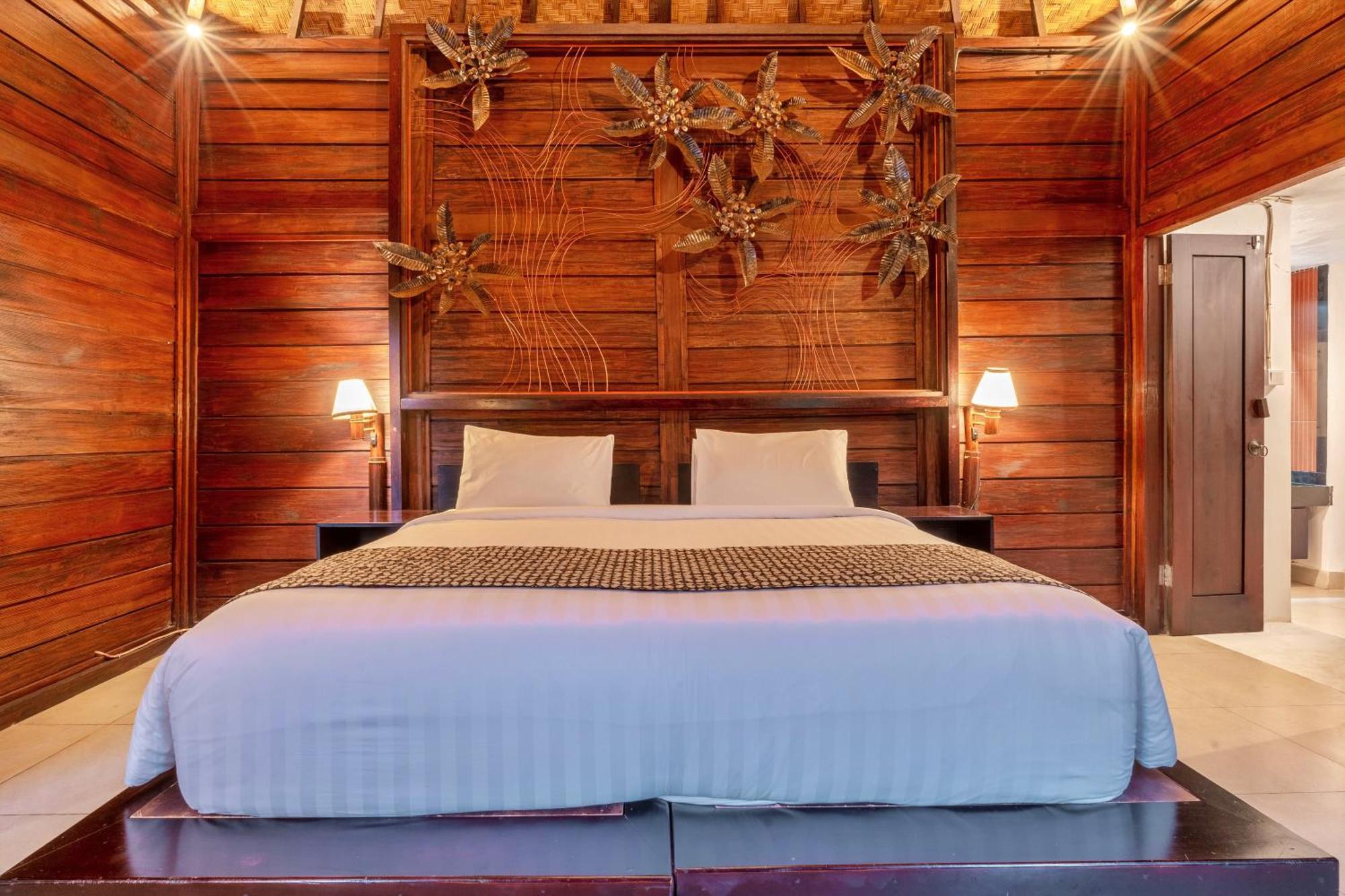 Sri Abi Ratu Villas Sukawati Екстериор снимка