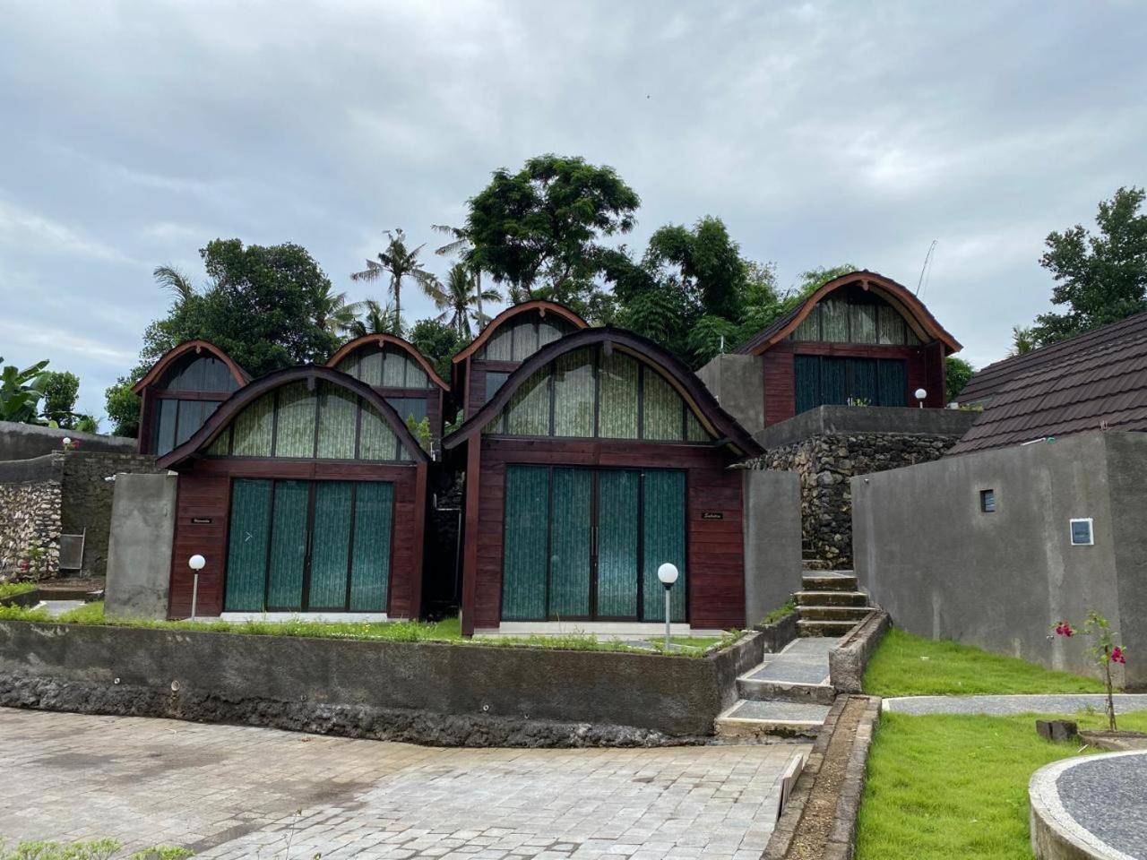 Sri Abi Ratu Villas Sukawati Екстериор снимка