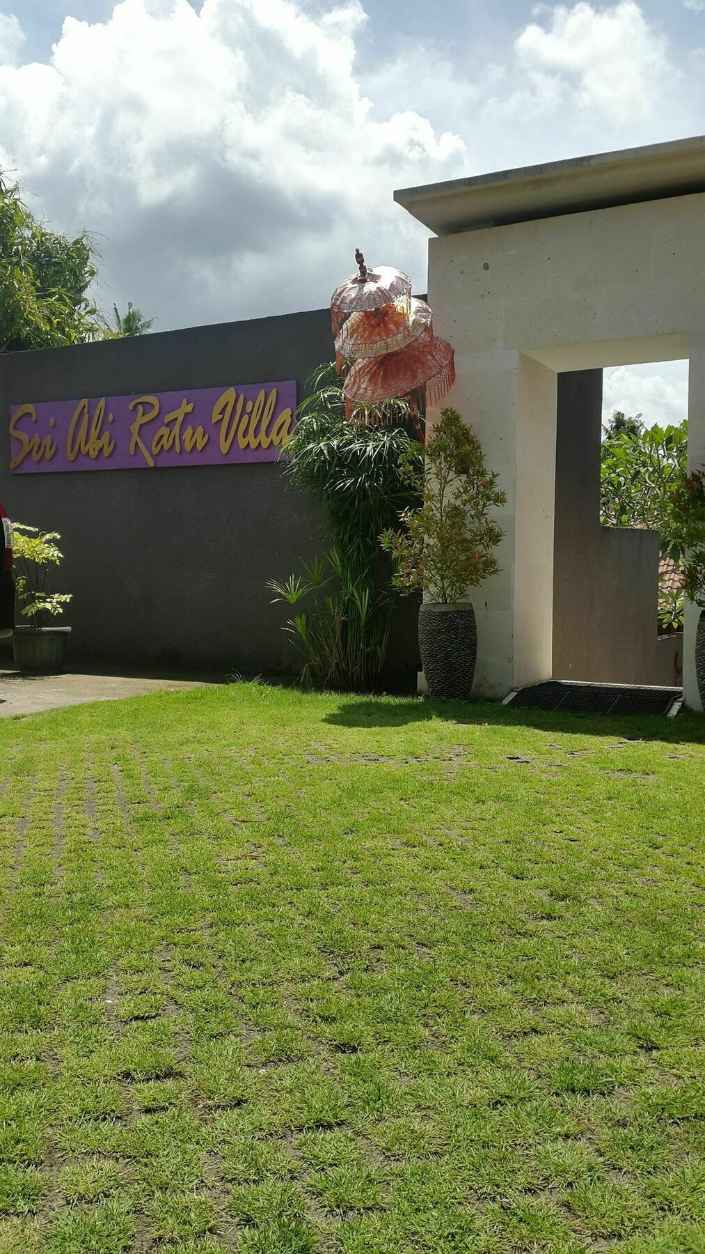 Sri Abi Ratu Villas Sukawati Екстериор снимка